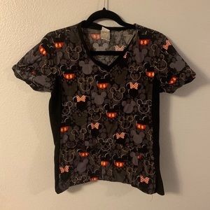 Disney scrub top XS